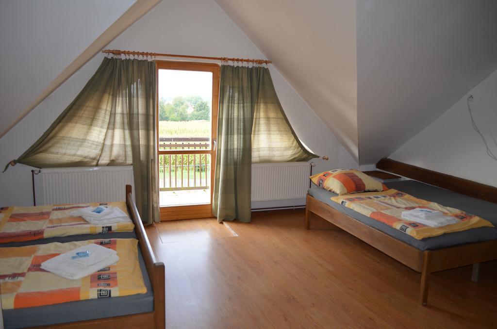 Famozclub Hotel Bakov nad Jizerou Værelse billede