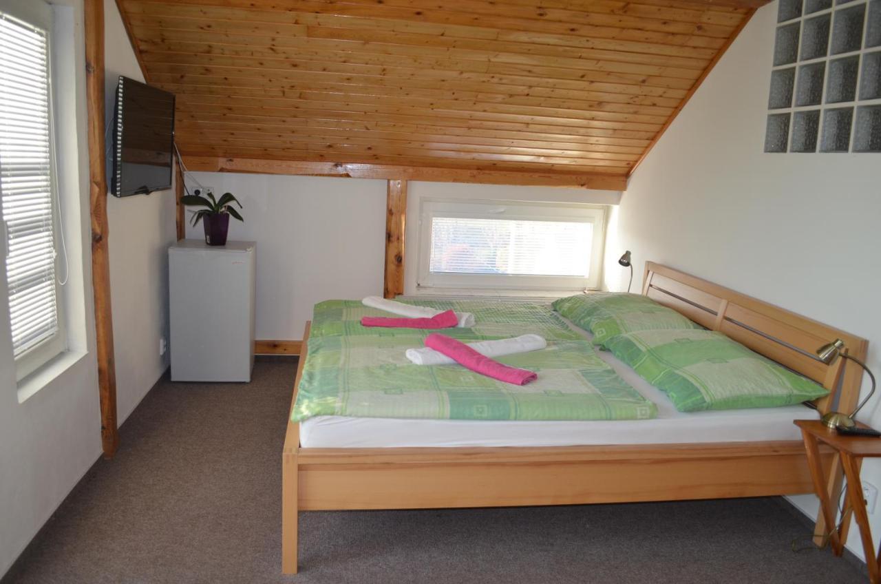 Famozclub Hotel Bakov nad Jizerou Eksteriør billede