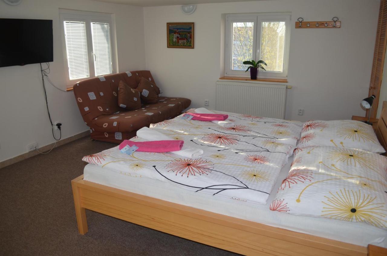 Famozclub Hotel Bakov nad Jizerou Eksteriør billede