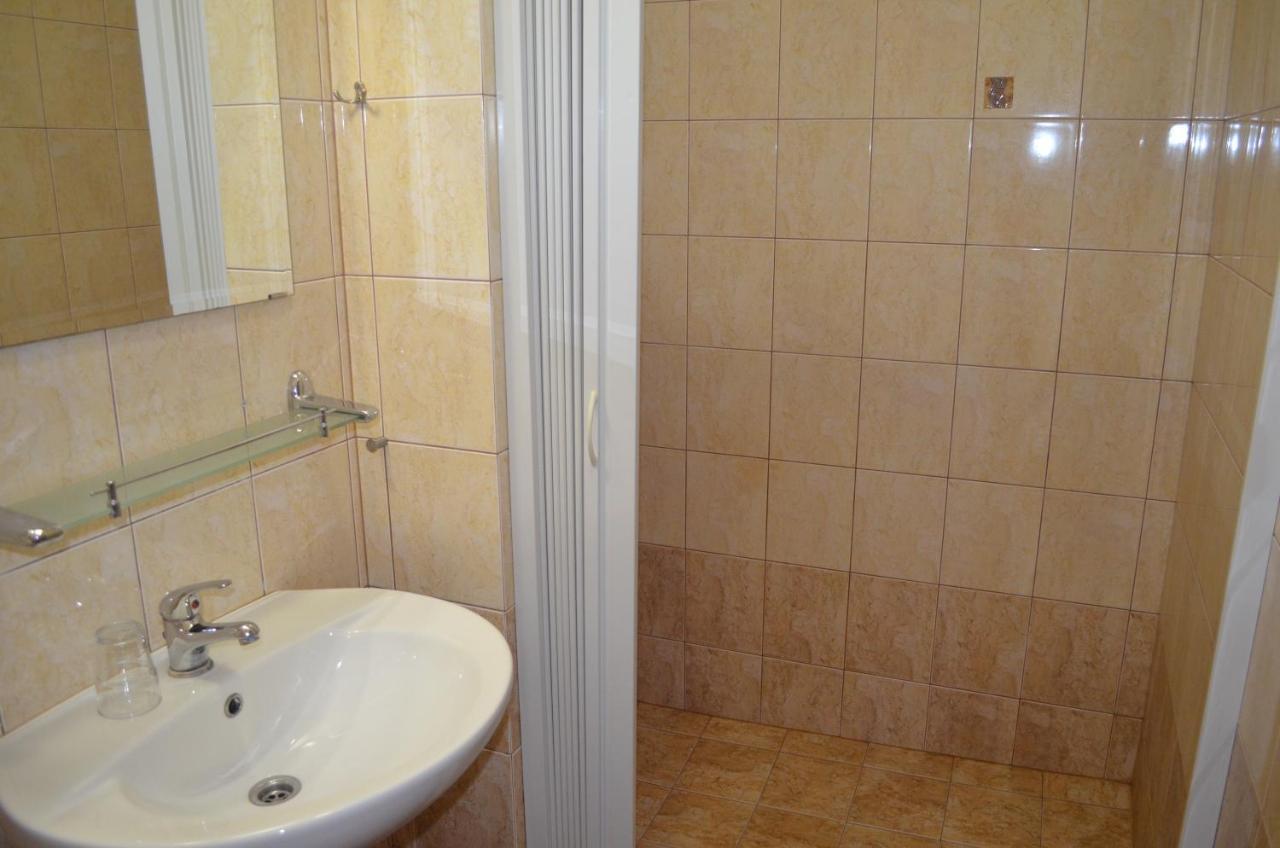 Famozclub Hotel Bakov nad Jizerou Værelse billede