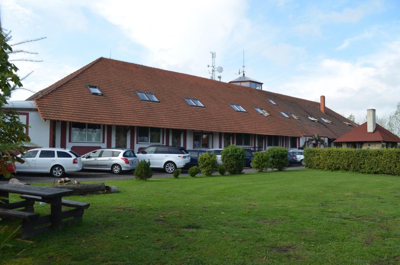 Famozclub Hotel Bakov nad Jizerou Eksteriør billede